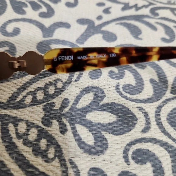 SOLD!!!!!Vintage FENDI  Tortoise Sunglasses with Iconic Logo on Temple - Picture 8 of 10